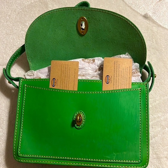 FOSSIL GREEN Leather BAG. With Gold details. - Picture 6 of 12